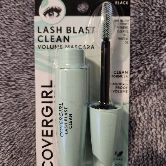 Cover girl lash blast clean volume mascara - Picture 3 of 3